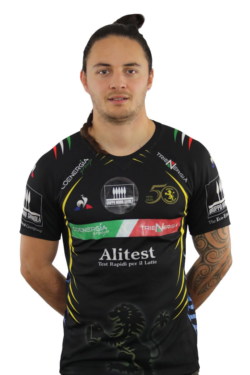Keanu Apperley, estremo